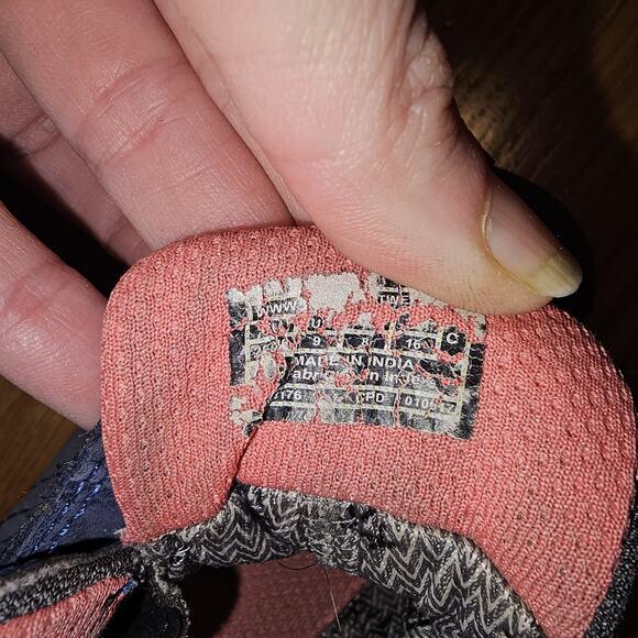 Little Kid Gray/Pink Keen Keen-Dry Waterproof Hiking Hunting Boots Sz 9 No Laces - Picture 8 of 8